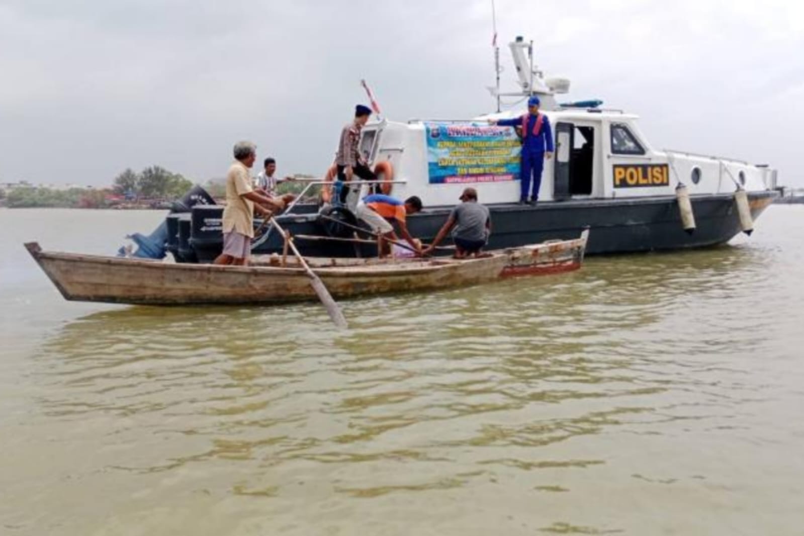 Peringatan Cuaca Ekstrem, Satpolairud Karimun Kepri Siaga Penuh di Laut