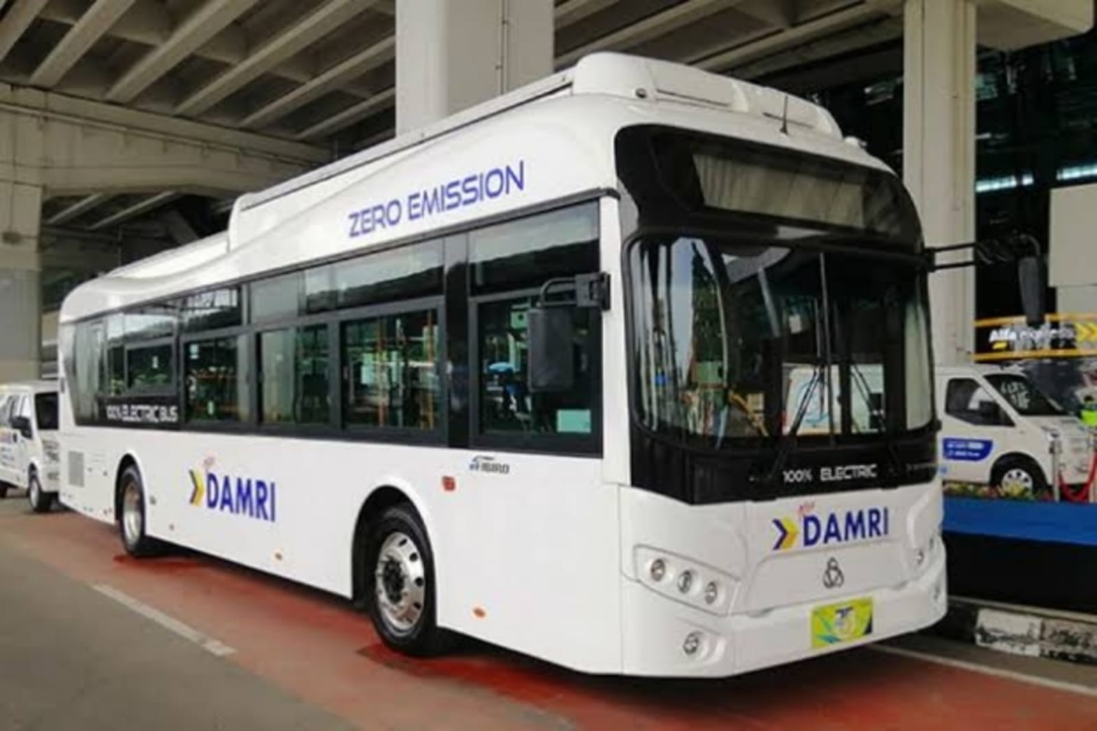 Transportasi Ramah Lingkungan, DAMRI Targetkan 200 Bus Listrik Baru di 2025