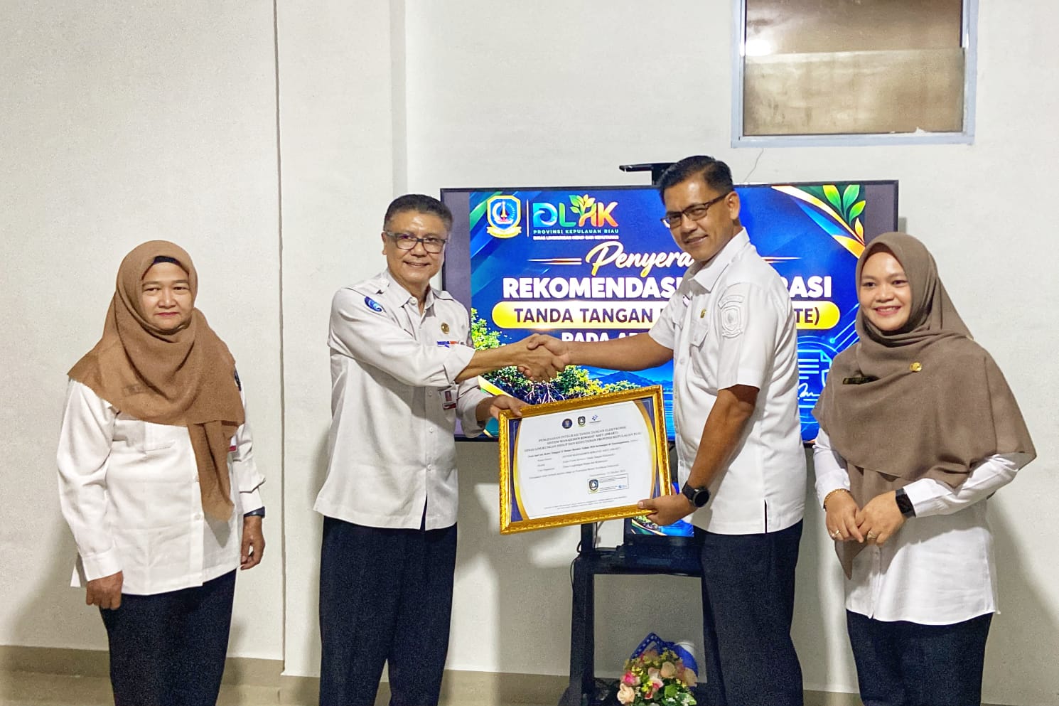 Diskominfo Kepri Dukung Integrasi TTE pada Aplikasi SMART DLHK untuk Percepat Digitalisasi