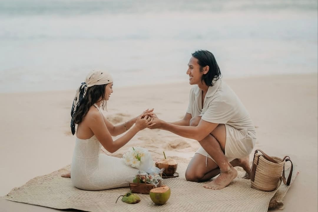 Momen Manis di Sumba, Sean Gelael Lamar Hana Malasan dengan Cara Super Romantis