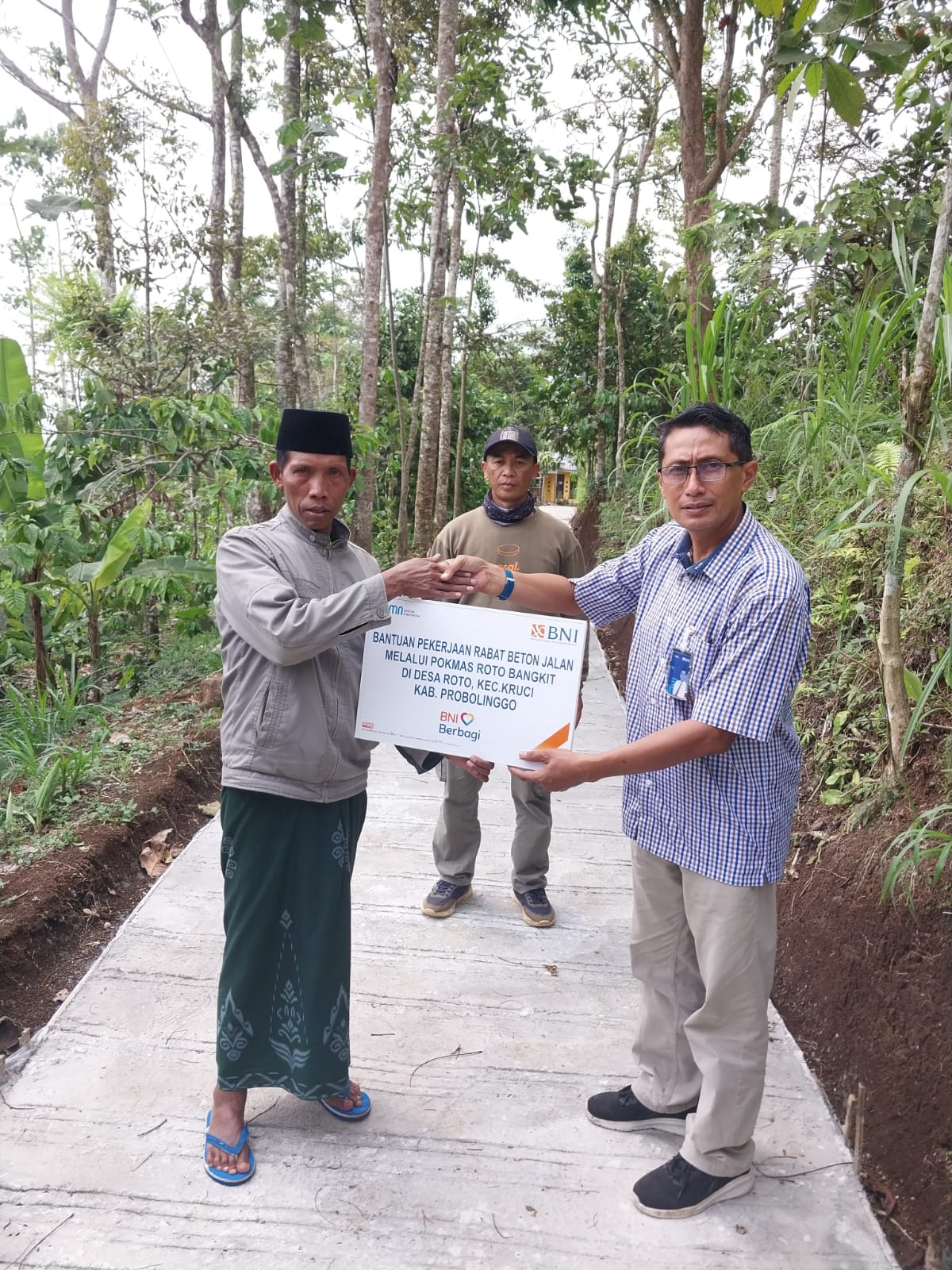 Dorong Pertumbuhan Ekonomi di Desa, BNI Bantu Perbaikan Infrastruktur dari Bekasi hingga Probolinggo