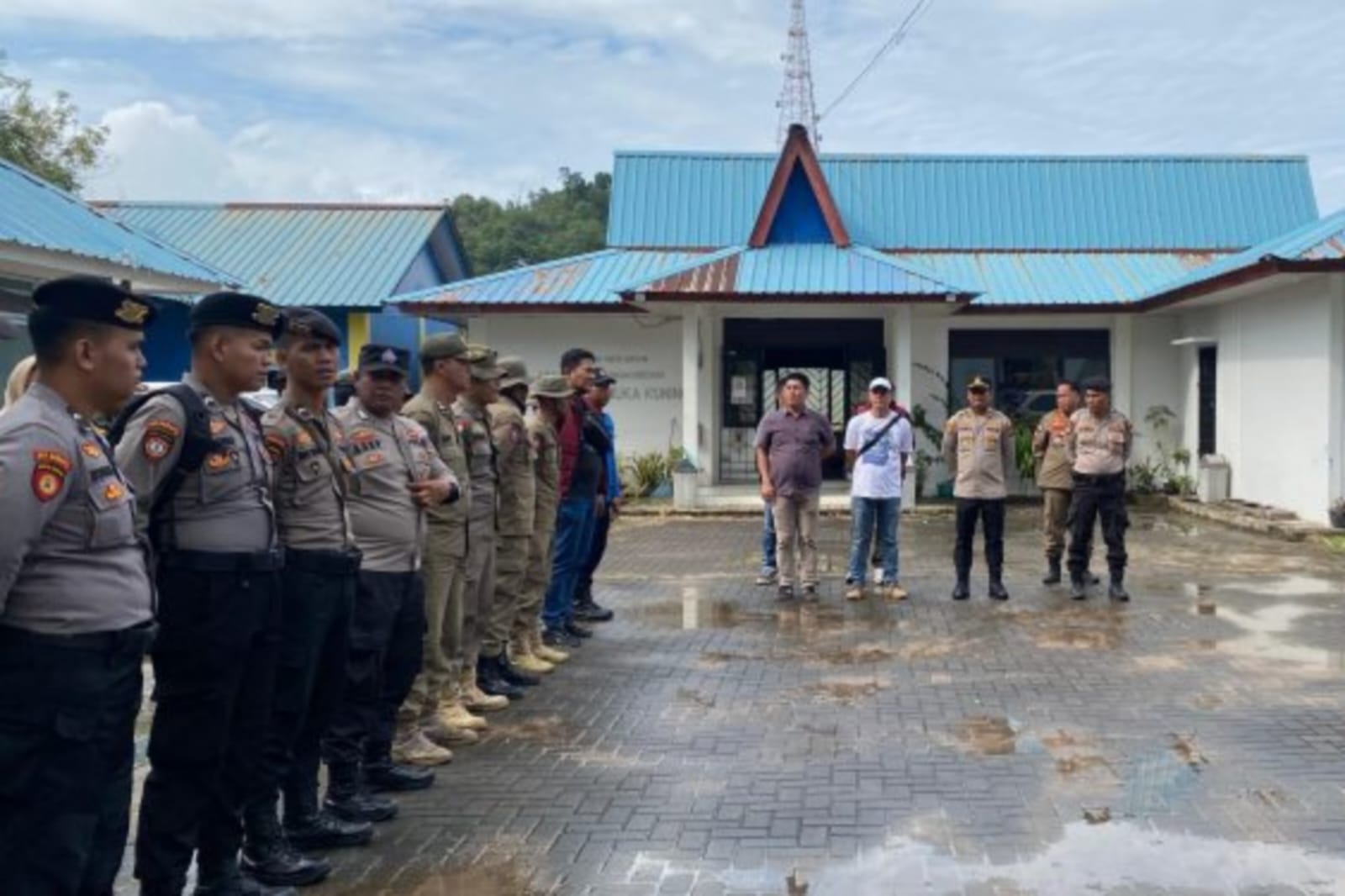 Tim Gabungan Bubarkan Markas Narkoba di Batam, Dua Bangunan Kos Dibongkar