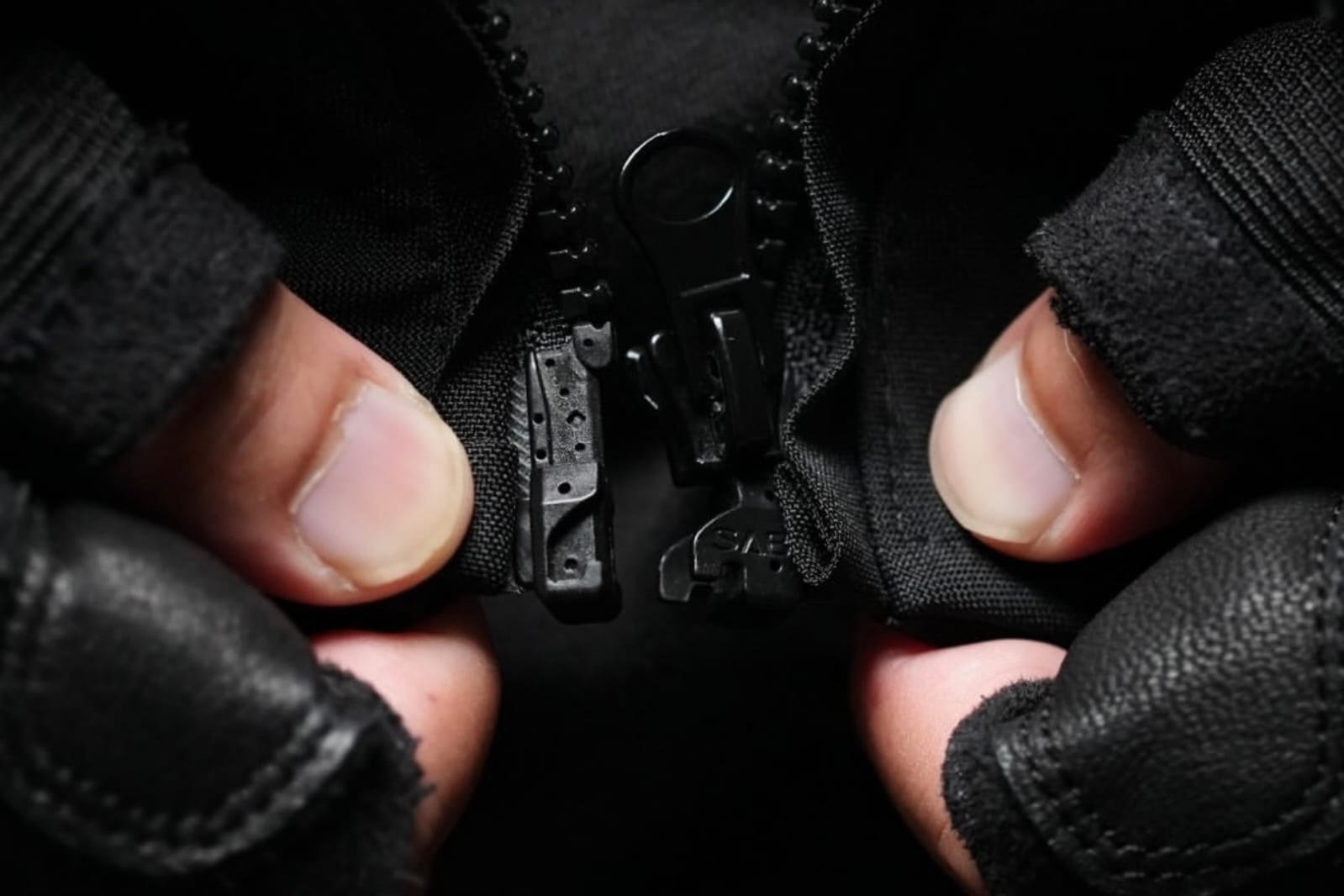 Tracker Rilis Jaket Motor Canggih, Komunitas & Influencer Ikut Test Ride