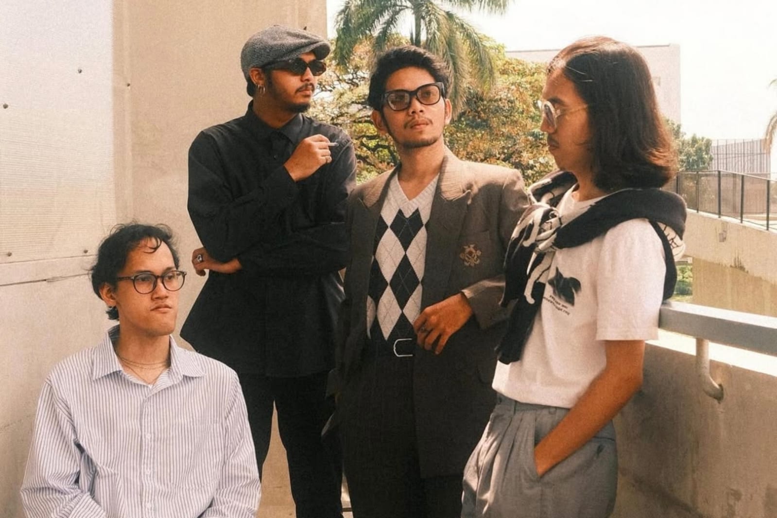 Flowthentic Teriakkan Realita Sosial Lewat Album Baru Konsumsi Publik