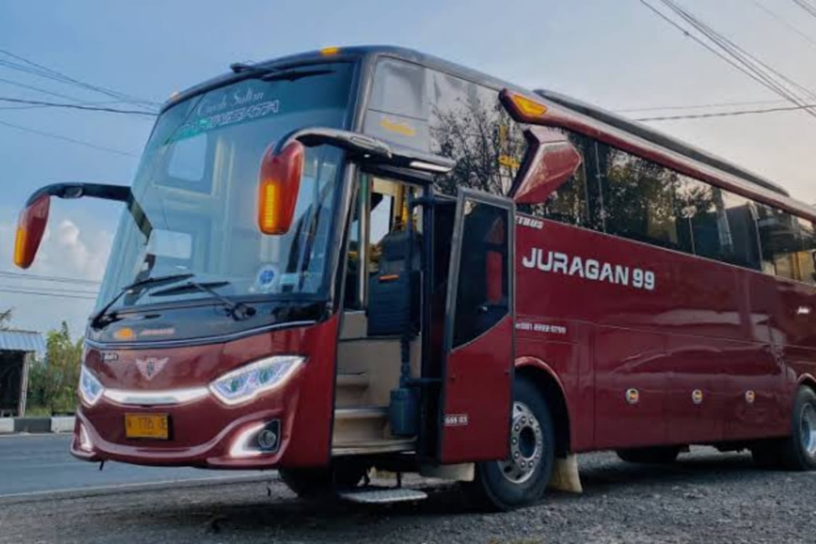 Mengenal JetBus Omah Sultan, Armada Bus Pariwisata Mewah milik PO Juragan 99