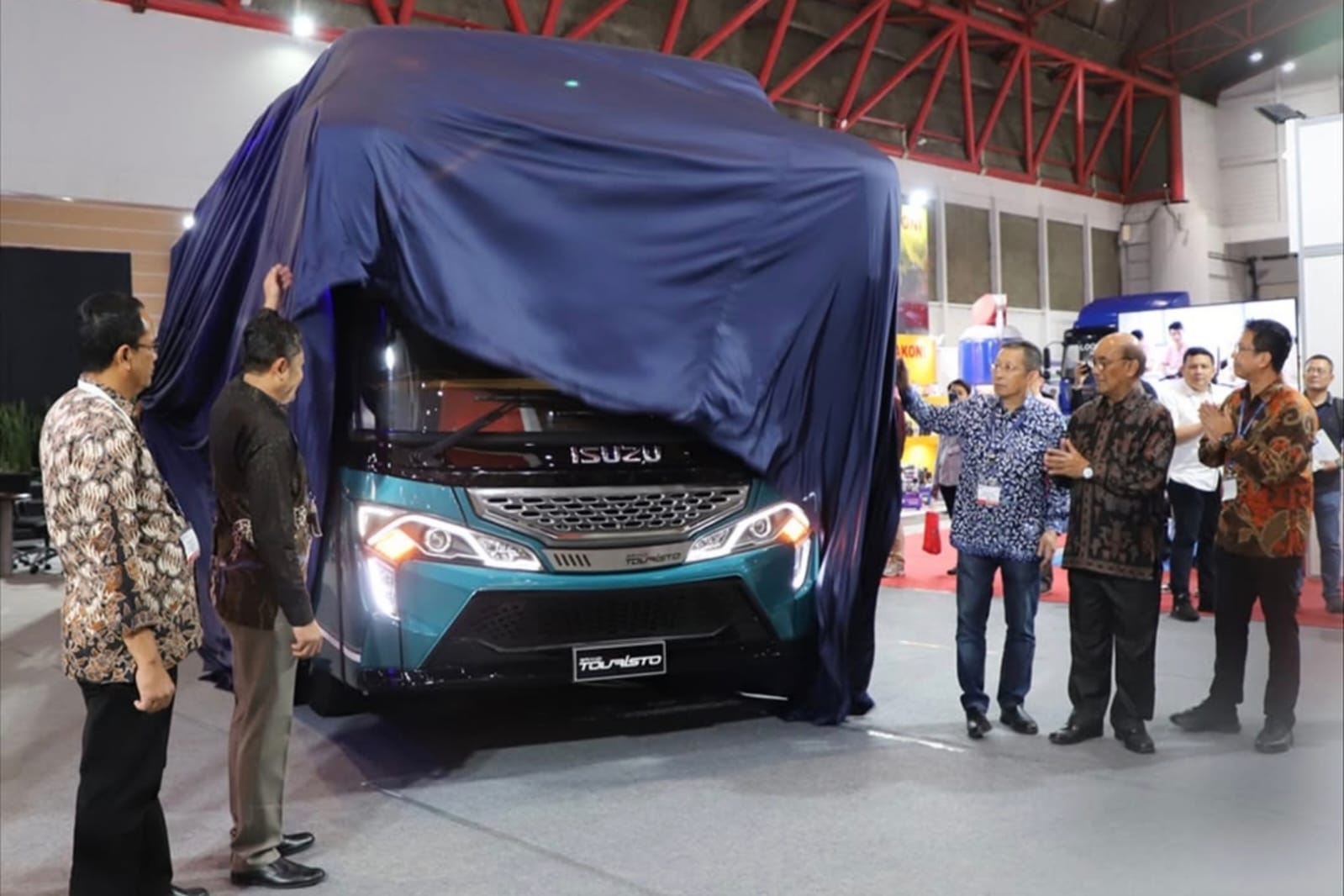 Grand Touristo Resmi Meluncur, Bus Medium Kekinian dari Karoseri New Armada
