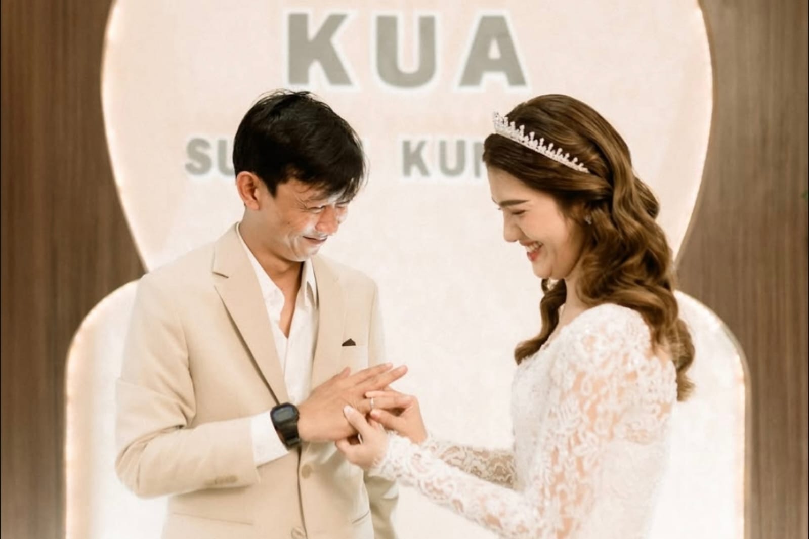 Komika Yono Bakrie Resmi Nikahi Vini Caroline, Penuh Haru dan Bahagia