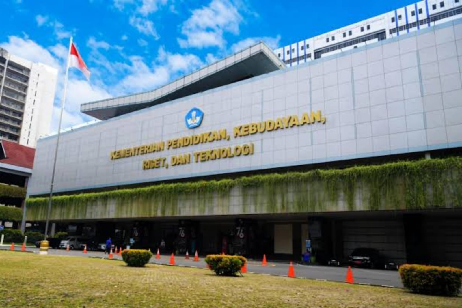 Mega Skandal Rp 9 Triliun di Kemendikbudristek, Siapa Tersangka Utama ?