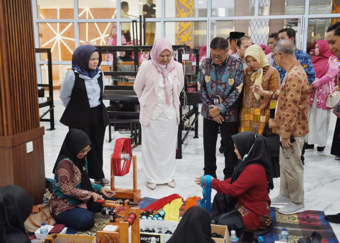 Dukung UMKM Lokal, Program Inkubasi Wastra Kepulauan Riau 2025 Resmi Dibuka