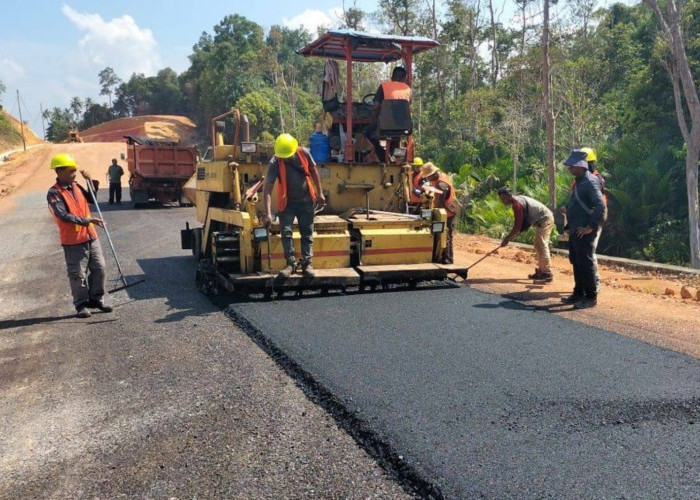 Akses Jalan di Lingga Diperkuat, Pemerintah Kepri Targetkan Rampung Akhir 2025