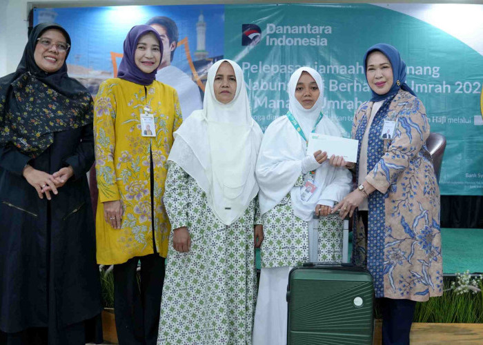 BSI Berangkatkan Umrah 50 Nasabah Tabungan Haji, Perkuat Ekosistem Haji dan Umrah Jadi Motor Pertumbuhan Dana 