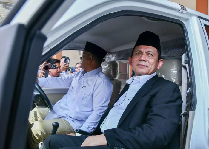 Warga Bukit Raya Tanjungpinang Dapat Bantuan Ambulans dari Gubernur Kepri