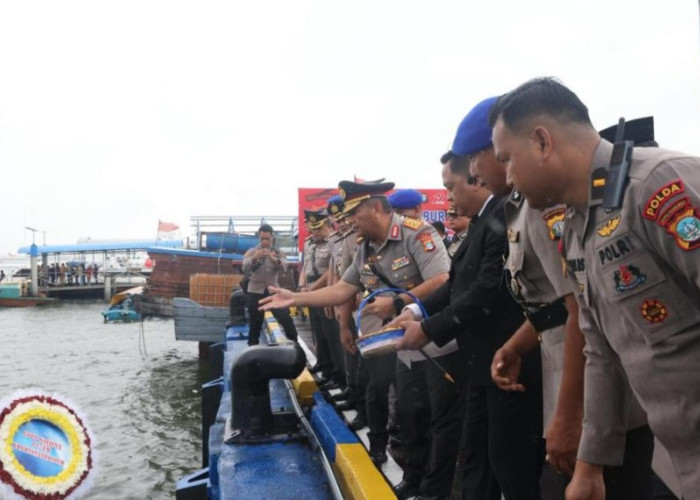 Rayakan Hari Bhayangkara, Polda Kepri Tabur Bunga di Laut hingga Peresmian Kapal