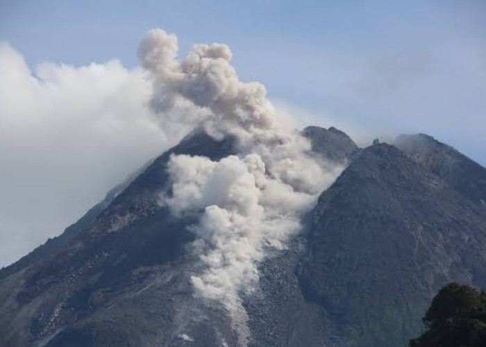 Aktivitas Gunung Merapi Meningkat, Warga Diminta Siaga Awan Panas dan Lahar Dingin